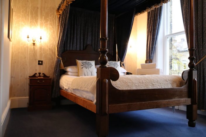 Arden House Four Poster Bed